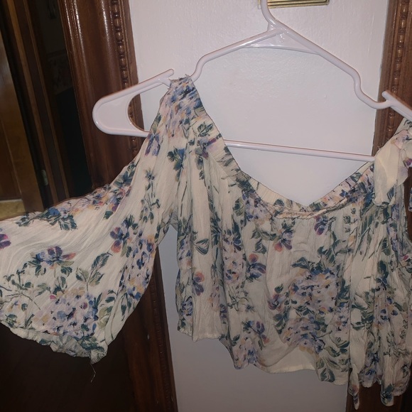 Tobi off the shoulder summer top - Picture 2 of 3